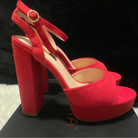 Red Platform Heels - Picture 3 of 7